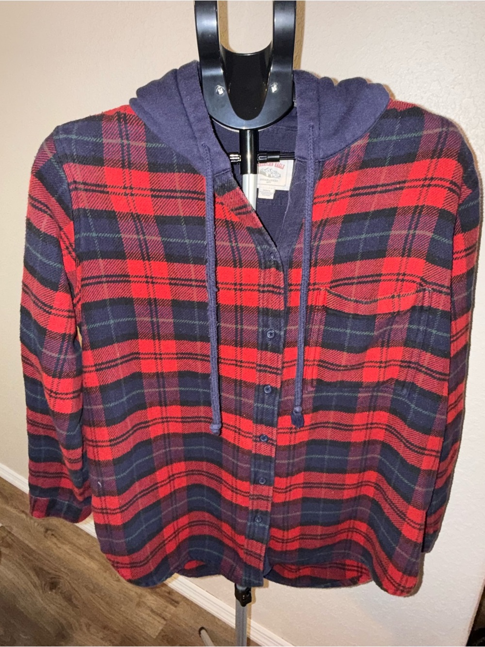 American Eagle Flannel Red & Navy Plaid Cabin Hoodie Button-Up Shirt